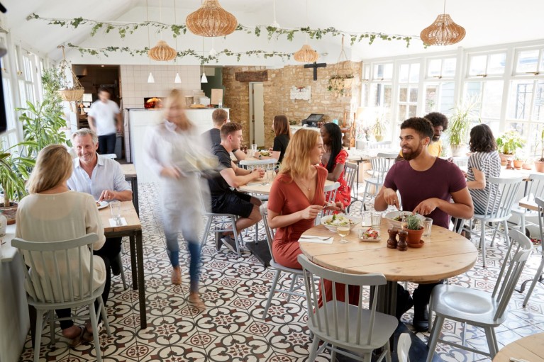 Linen Service Improves Restaurant Wait Times